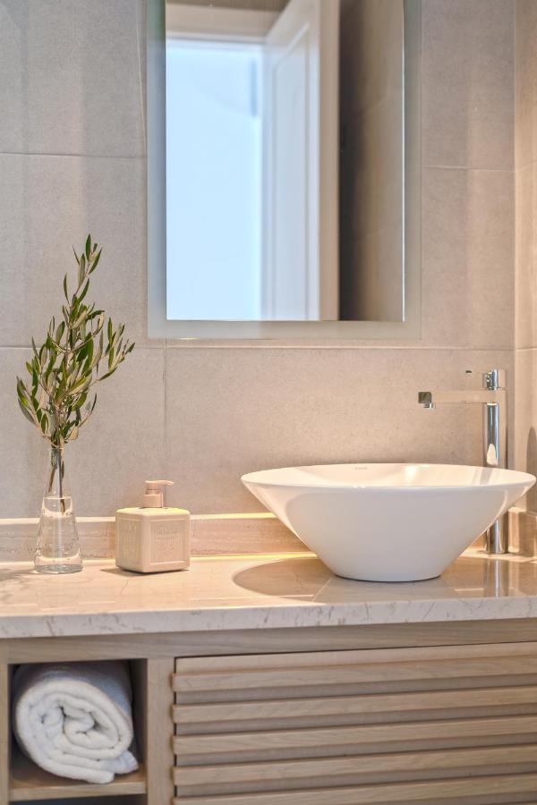 Celestine Suites คอลิมวาริออน ภายนอก รูปภาพ